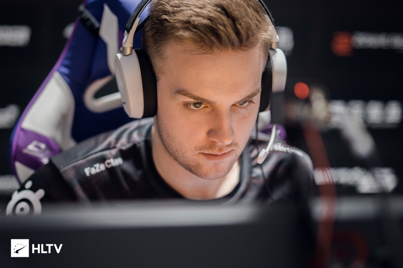 Astralis , aurora , 和 Heroic 在 PGL Masters Bucharest 2025 小组赛第二轮中获胜